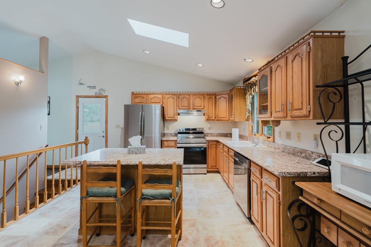 256 BACK RD, SHENANDOAH, Virginia 22849, 3 Bedrooms Bedrooms, ,2 BathroomsBathrooms,Residential,256 BACK RD,664210 MLS # 664210
