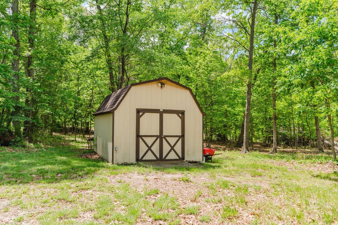 256 BACK RD, SHENANDOAH, Virginia 22849, 3 Bedrooms Bedrooms, ,2 BathroomsBathrooms,Residential,256 BACK RD,664210 MLS # 664210