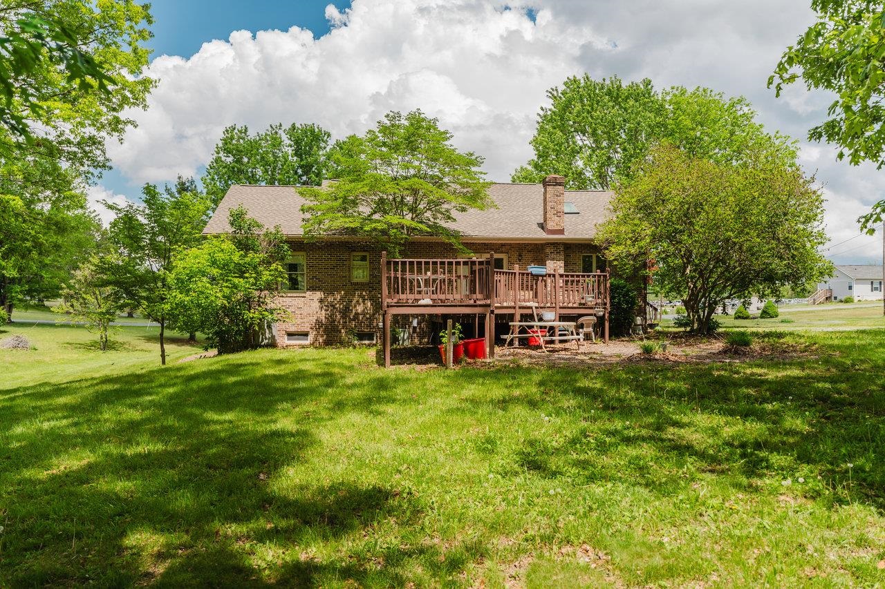 256 BACK RD, SHENANDOAH, Virginia 22849, 3 Bedrooms Bedrooms, ,2 BathroomsBathrooms,Residential,256 BACK RD,664210 MLS # 664210