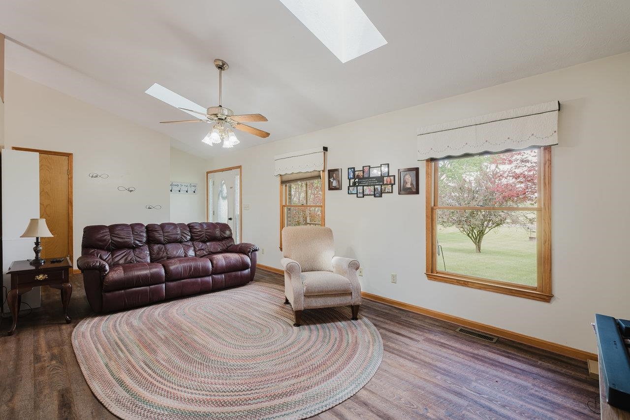 256 BACK RD, SHENANDOAH, Virginia 22849, 3 Bedrooms Bedrooms, ,2 BathroomsBathrooms,Residential,256 BACK RD,664210 MLS # 664210