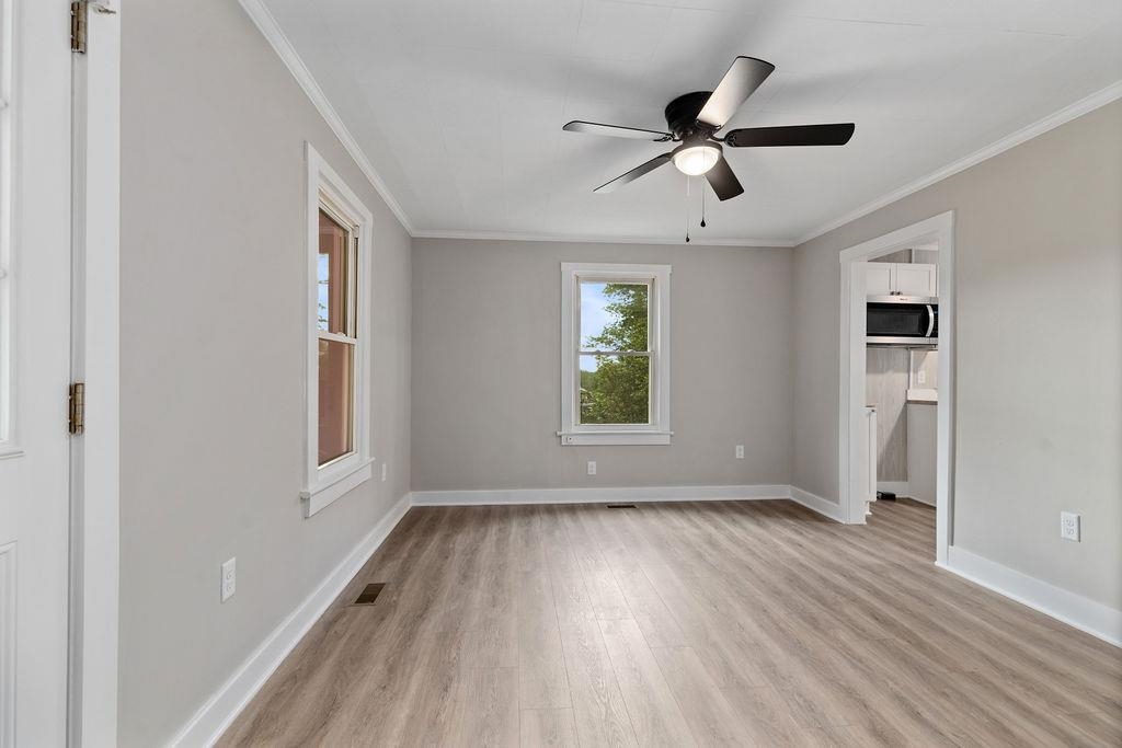 837 FABER AVE, WAYNESBORO, Virginia 22980, 2 Bedrooms Bedrooms, ,1 BathroomBathrooms,Residential,From Afton M, R on N Delphine, R on Faber, propert,837 FABER AVE,664181 MLS # 664181