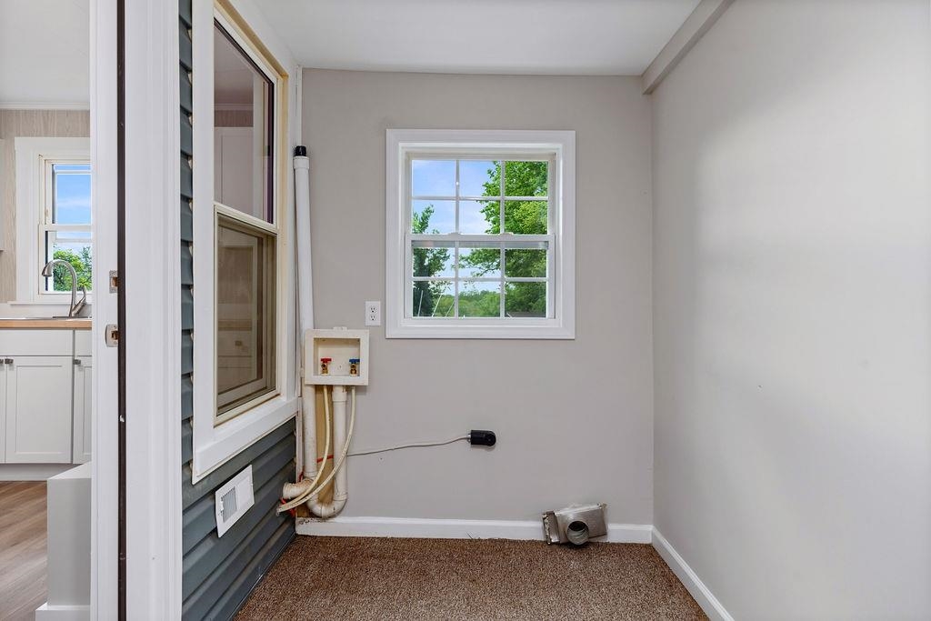 837 FABER AVE, WAYNESBORO, Virginia 22980, 2 Bedrooms Bedrooms, ,1 BathroomBathrooms,Residential,From Afton M, R on N Delphine, R on Faber, propert,837 FABER AVE,664181 MLS # 664181