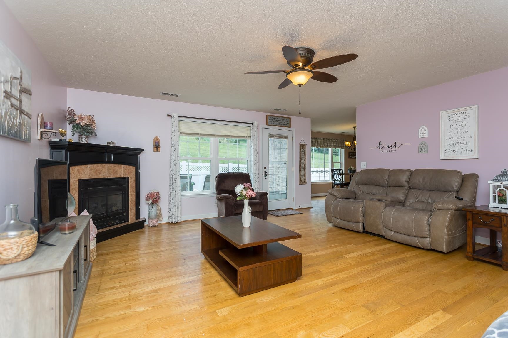 81 CEDAR CREEK LN, FORT DEFIANCE, Virginia 24437, 3 Bedrooms Bedrooms, ,3 BathroomsBathrooms,Residential,81 CEDAR CREEK LN,664202 MLS # 664202
