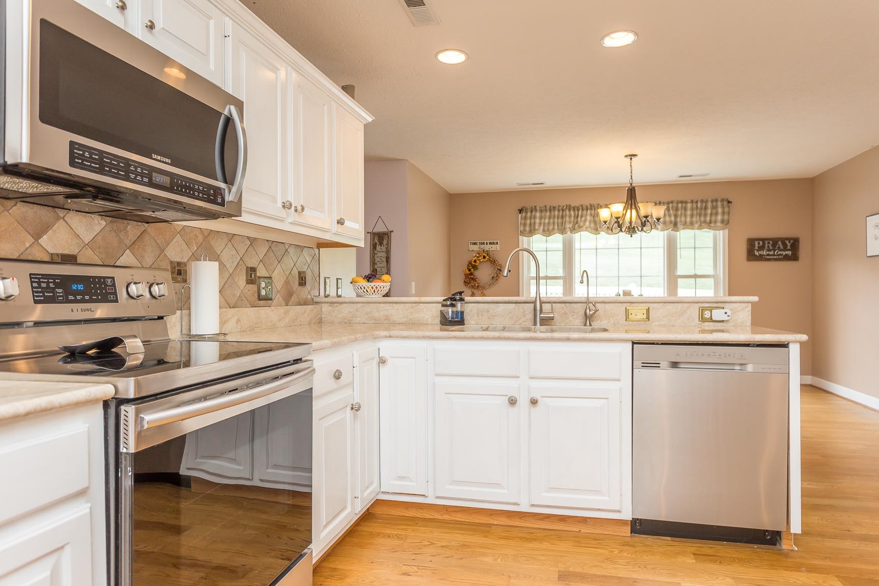 81 CEDAR CREEK LN, FORT DEFIANCE, Virginia 24437, 3 Bedrooms Bedrooms, ,3 BathroomsBathrooms,Residential,81 CEDAR CREEK LN,664202 MLS # 664202