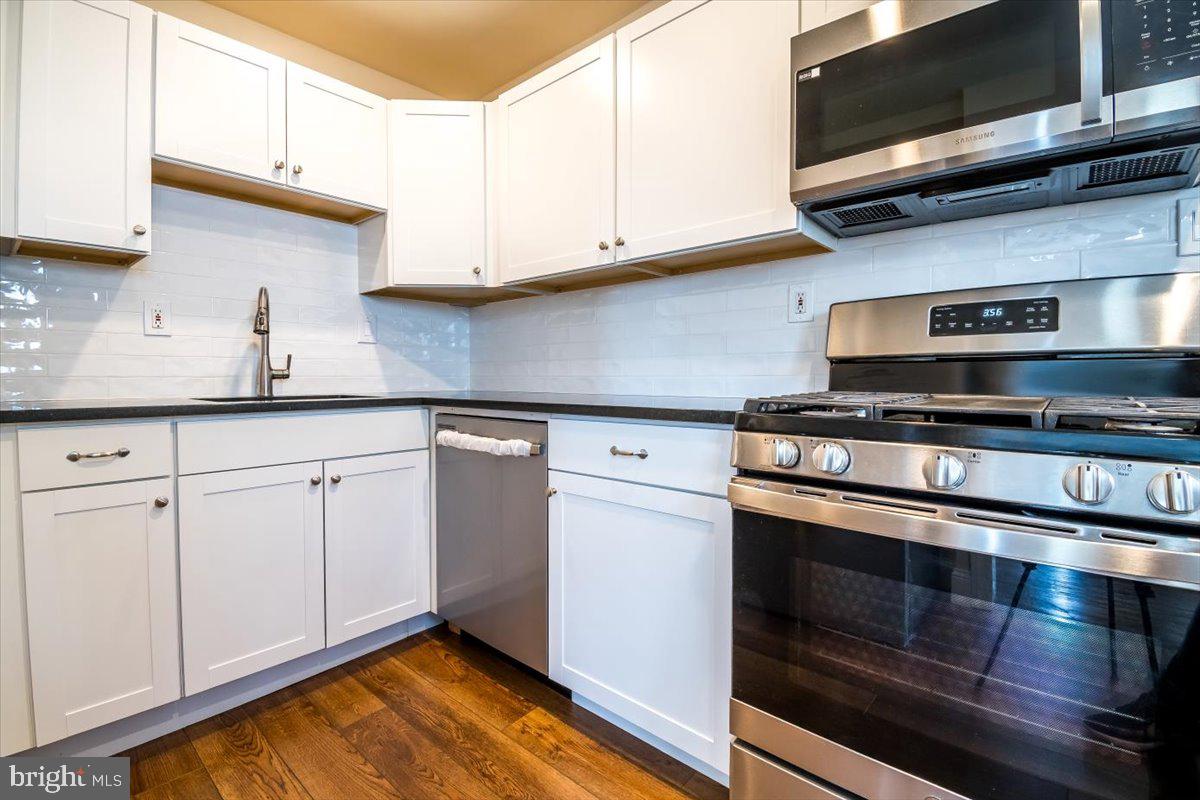 6408 CAVALIER DR, ALEXANDRIA, Virginia 22307, 3 Bedrooms Bedrooms, ,2 BathroomsBathrooms,Residential,For sale,6408 CAVALIER DR,VAFX2228254 MLS # VAFX2228254