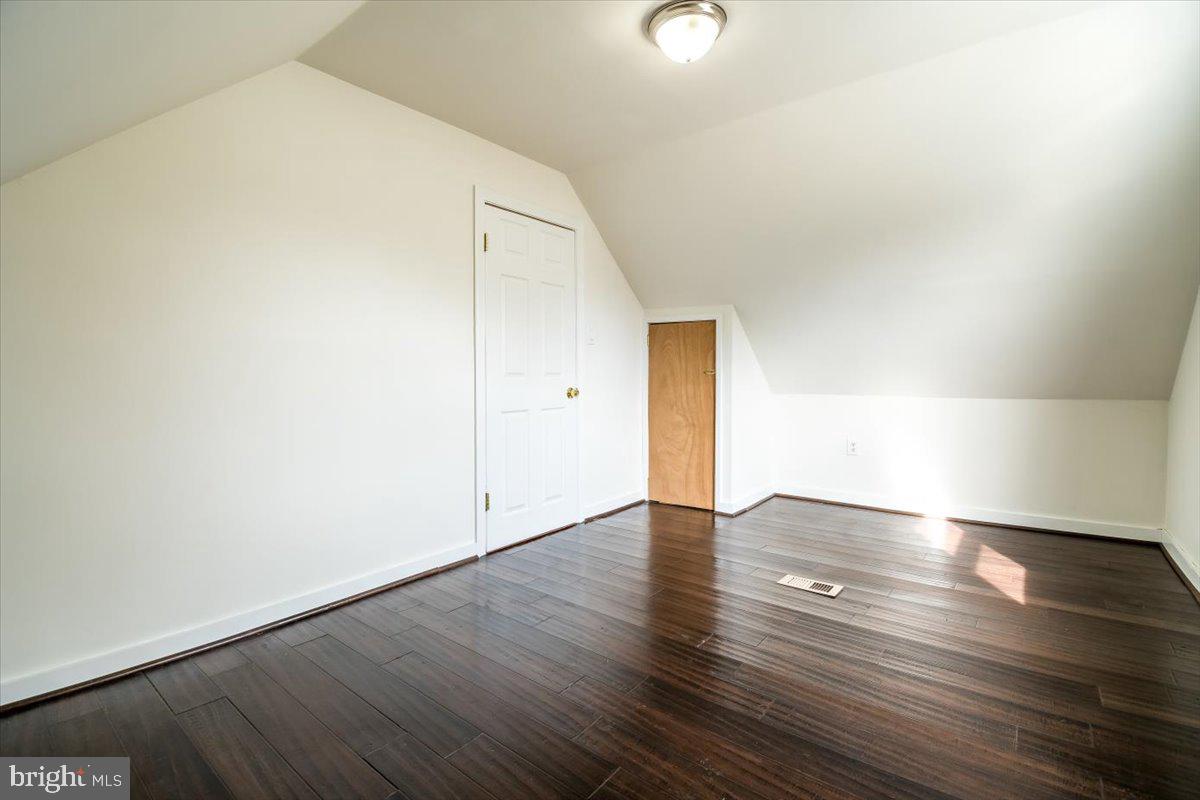 6408 CAVALIER DR, ALEXANDRIA, Virginia 22307, 3 Bedrooms Bedrooms, ,2 BathroomsBathrooms,Residential,For sale,6408 CAVALIER DR,VAFX2228254 MLS # VAFX2228254