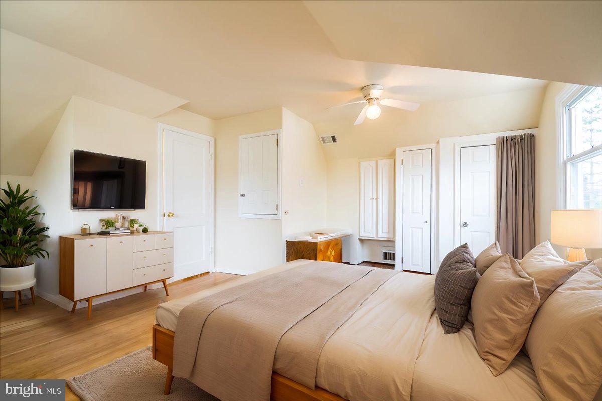 6408 CAVALIER DR, ALEXANDRIA, Virginia 22307, 3 Bedrooms Bedrooms, ,2 BathroomsBathrooms,Residential,For sale,6408 CAVALIER DR,VAFX2228254 MLS # VAFX2228254