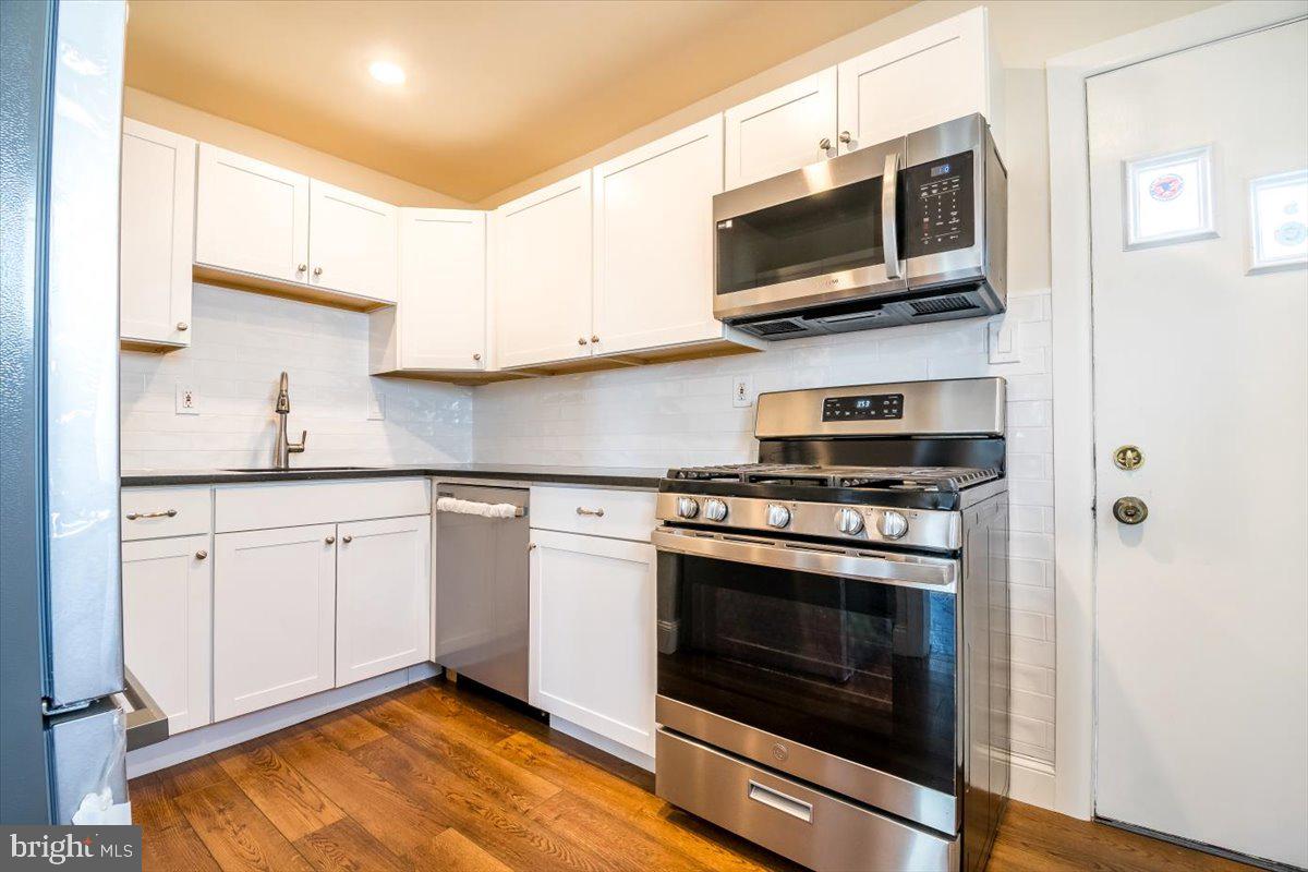 6408 CAVALIER DR, ALEXANDRIA, Virginia 22307, 3 Bedrooms Bedrooms, ,2 BathroomsBathrooms,Residential,For sale,6408 CAVALIER DR,VAFX2228254 MLS # VAFX2228254
