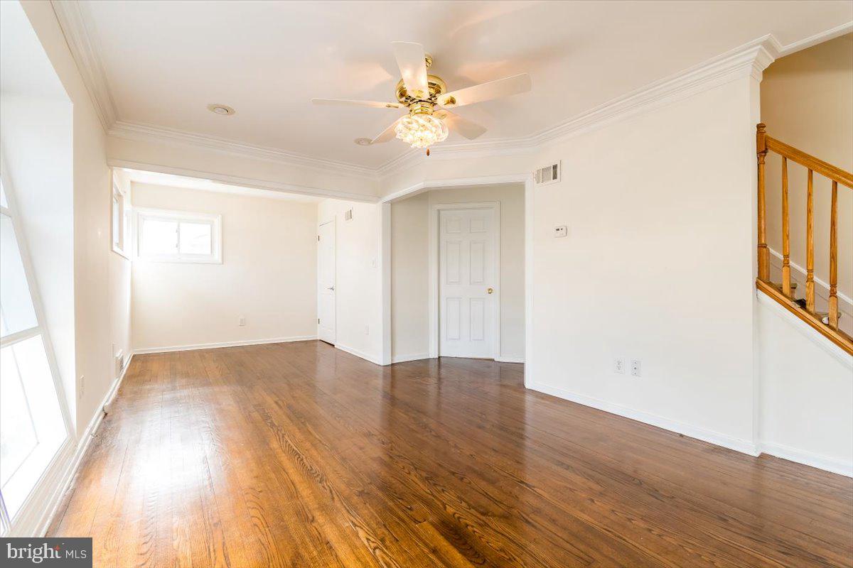 6408 CAVALIER DR, ALEXANDRIA, Virginia 22307, 3 Bedrooms Bedrooms, ,2 BathroomsBathrooms,Residential,For sale,6408 CAVALIER DR,VAFX2228254 MLS # VAFX2228254