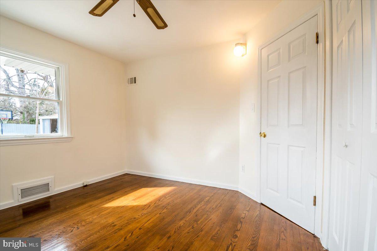 6408 CAVALIER DR, ALEXANDRIA, Virginia 22307, 3 Bedrooms Bedrooms, ,2 BathroomsBathrooms,Residential,For sale,6408 CAVALIER DR,VAFX2228254 MLS # VAFX2228254