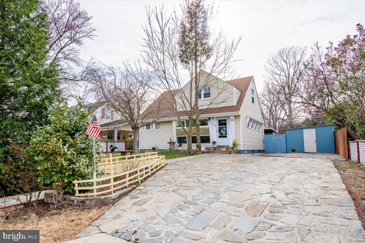6408 CAVALIER DR, ALEXANDRIA, Virginia 22307, 3 Bedrooms Bedrooms, ,2 BathroomsBathrooms,Residential,For sale,6408 CAVALIER DR,VAFX2228254 MLS # VAFX2228254