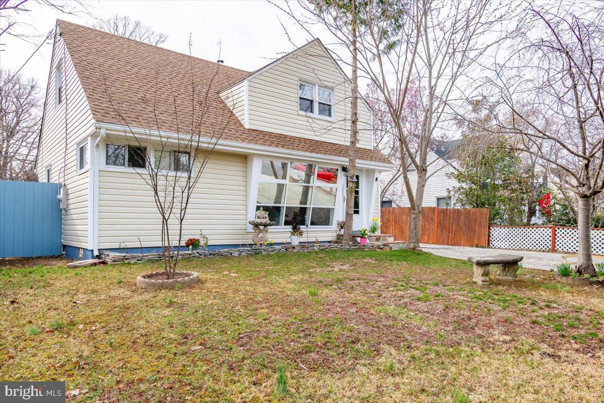 6408 CAVALIER DR, ALEXANDRIA, Virginia 22307, 3 Bedrooms Bedrooms, ,2 BathroomsBathrooms,Residential,For sale,6408 CAVALIER DR,VAFX2228254 MLS # VAFX2228254