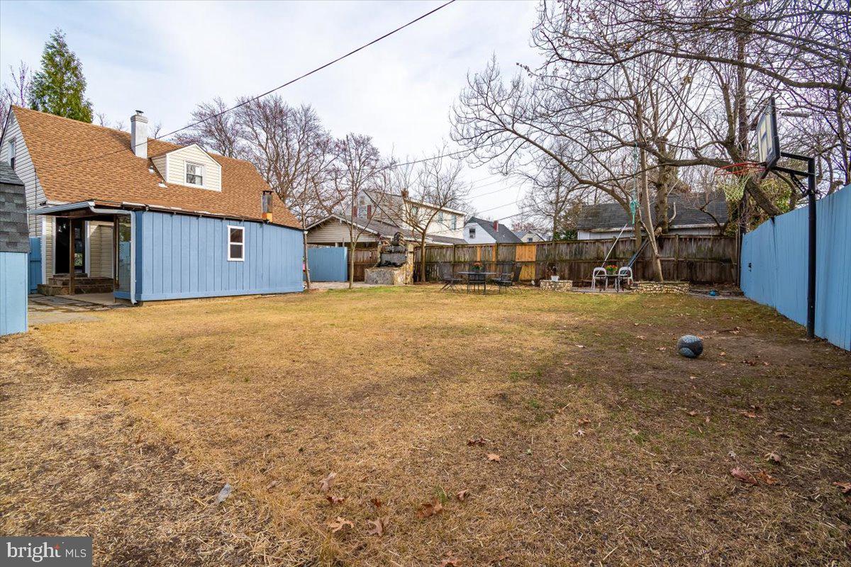 6408 CAVALIER DR, ALEXANDRIA, Virginia 22307, 3 Bedrooms Bedrooms, ,2 BathroomsBathrooms,Residential,For sale,6408 CAVALIER DR,VAFX2228254 MLS # VAFX2228254