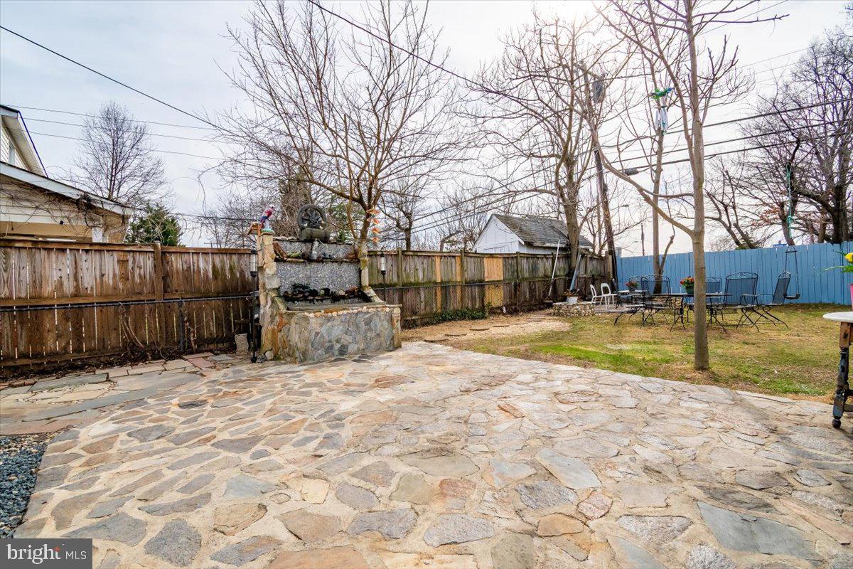 6408 CAVALIER DR, ALEXANDRIA, Virginia 22307, 3 Bedrooms Bedrooms, ,2 BathroomsBathrooms,Residential,For sale,6408 CAVALIER DR,VAFX2228254 MLS # VAFX2228254