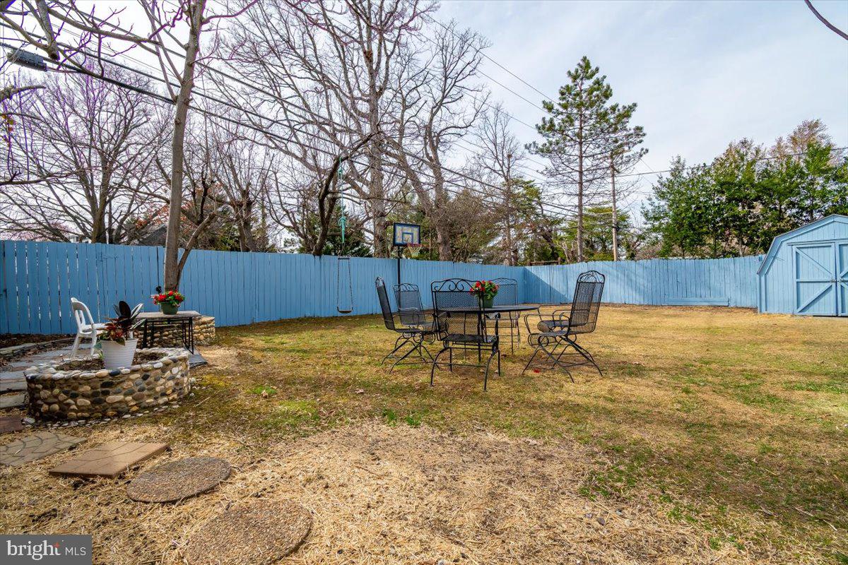 6408 CAVALIER DR, ALEXANDRIA, Virginia 22307, 3 Bedrooms Bedrooms, ,2 BathroomsBathrooms,Residential,For sale,6408 CAVALIER DR,VAFX2228254 MLS # VAFX2228254