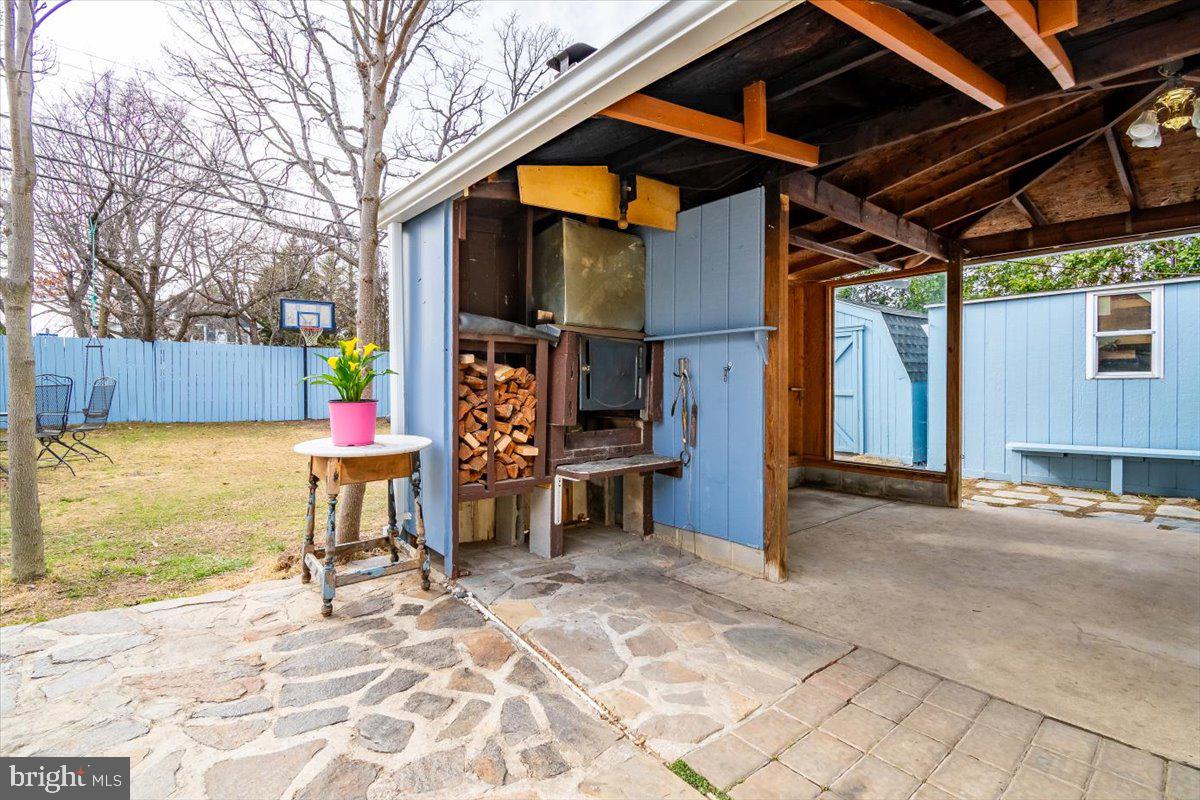 6408 CAVALIER DR, ALEXANDRIA, Virginia 22307, 3 Bedrooms Bedrooms, ,2 BathroomsBathrooms,Residential,For sale,6408 CAVALIER DR,VAFX2228254 MLS # VAFX2228254