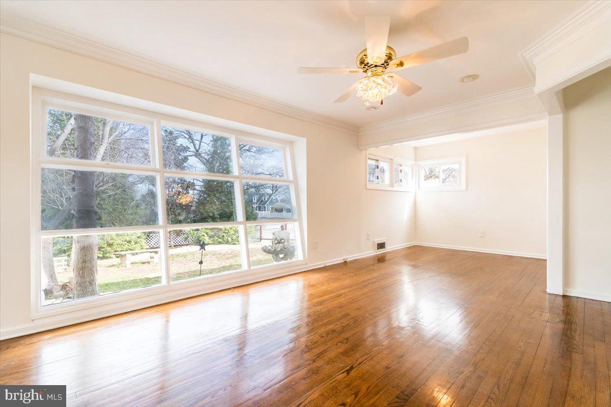 6408 CAVALIER DR, ALEXANDRIA, Virginia 22307, 3 Bedrooms Bedrooms, ,2 BathroomsBathrooms,Residential,For sale,6408 CAVALIER DR,VAFX2228254 MLS # VAFX2228254