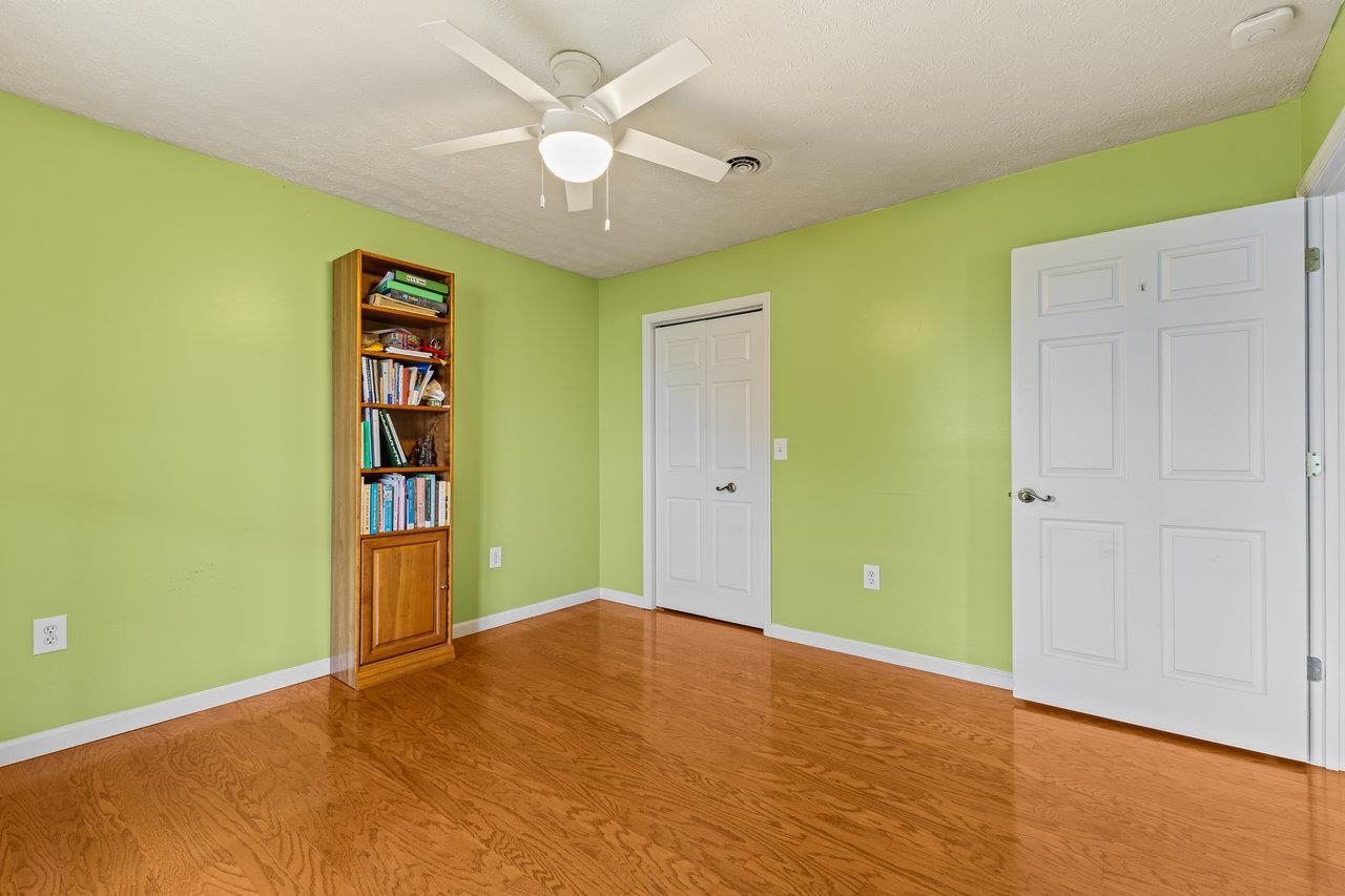 1066 HONEYVILLE RD, STANLEY, Virginia 22851, 3 Bedrooms Bedrooms, ,2 BathroomsBathrooms,Residential,1066 HONEYVILLE RD,664217 MLS # 664217