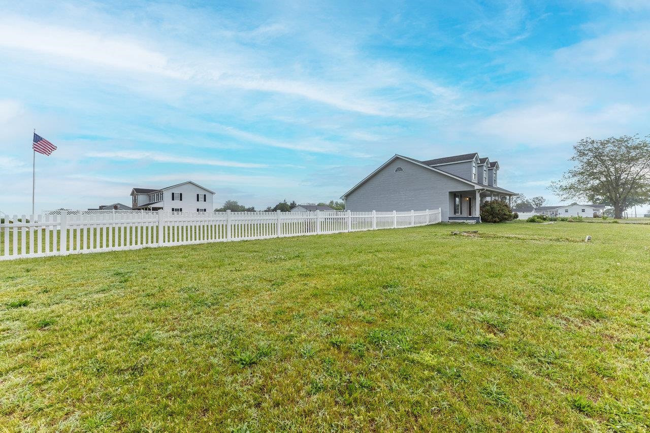 1066 HONEYVILLE RD, STANLEY, Virginia 22851, 3 Bedrooms Bedrooms, ,2 BathroomsBathrooms,Residential,1066 HONEYVILLE RD,664217 MLS # 664217