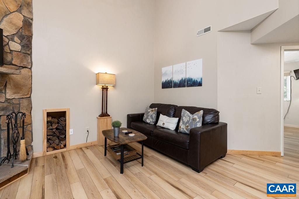 705 LAURELWOOD CONDOS, WINTERGREEN RESORT, Virginia 22967, 2 Bedrooms Bedrooms, ,2 BathroomsBathrooms,Residential,705 LAURELWOOD CONDOS,664219 MLS # 664219