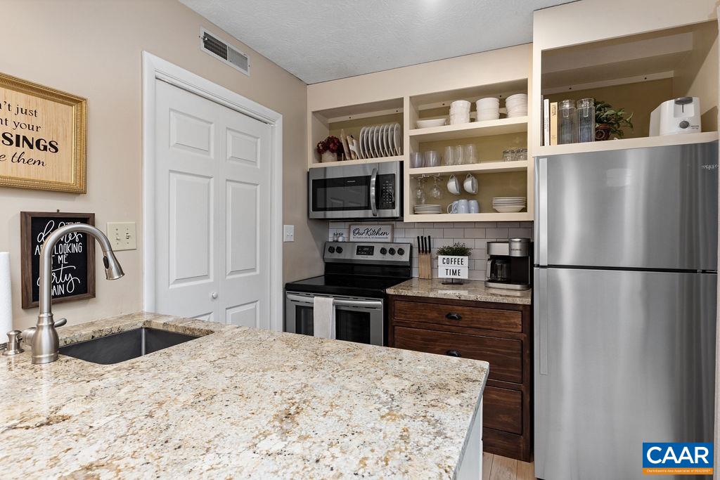 705 LAURELWOOD CONDOS, WINTERGREEN RESORT, Virginia 22967, 2 Bedrooms Bedrooms, ,2 BathroomsBathrooms,Residential,705 LAURELWOOD CONDOS,664219 MLS # 664219