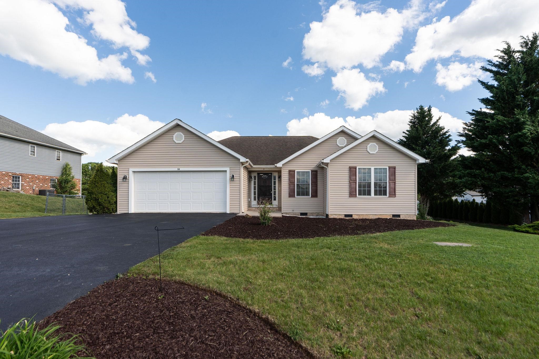 50 WINTER RIDGE DR, STUARTS DRAFT, Virginia 24477, 3 Bedrooms Bedrooms, ,2 BathroomsBathrooms,Residential,50 WINTER RIDGE DR,664221 MLS # 664221