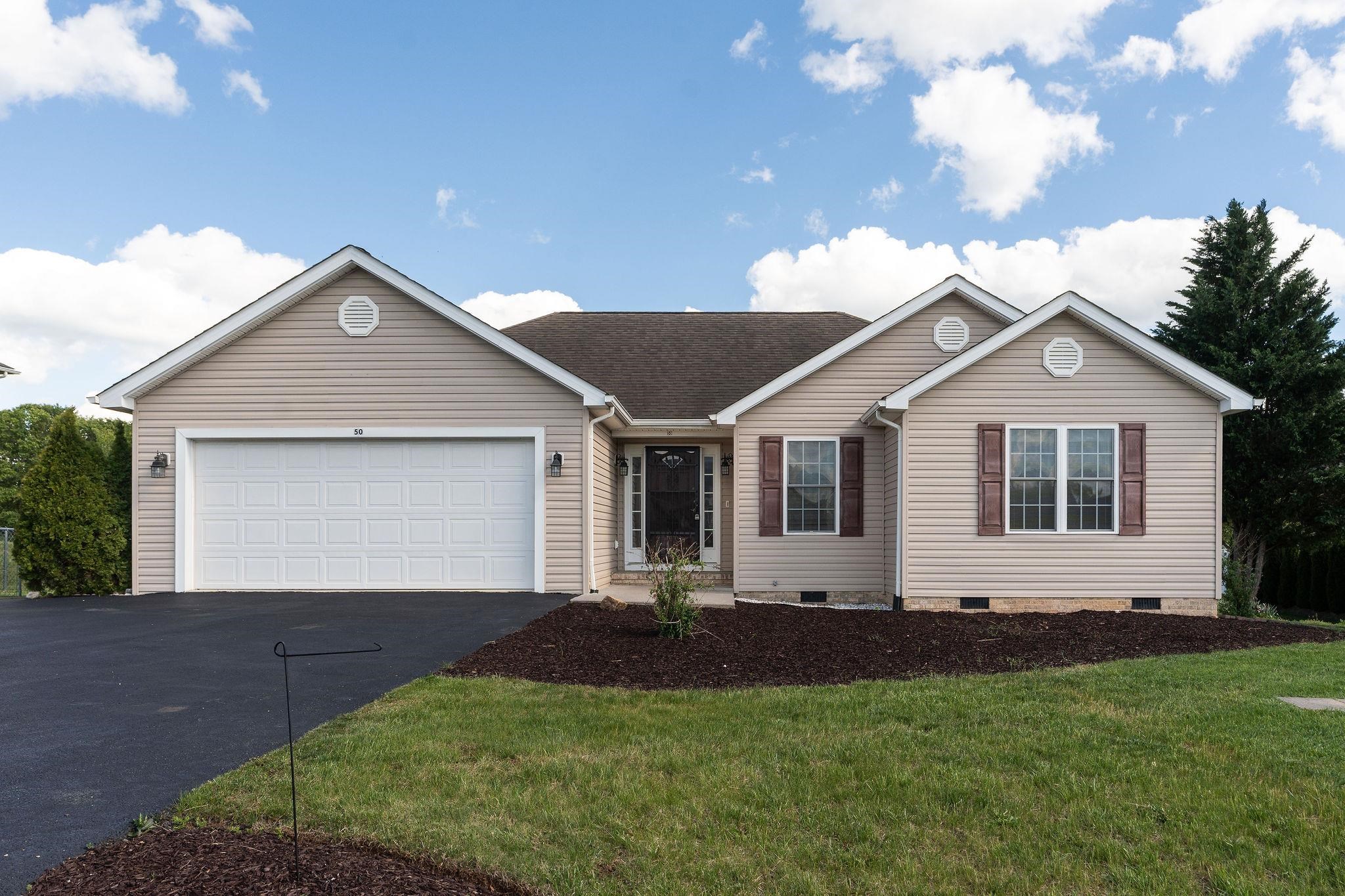 50 WINTER RIDGE DR, STUARTS DRAFT, Virginia 24477, 3 Bedrooms Bedrooms, ,2 BathroomsBathrooms,Residential,50 WINTER RIDGE DR,664221 MLS # 664221