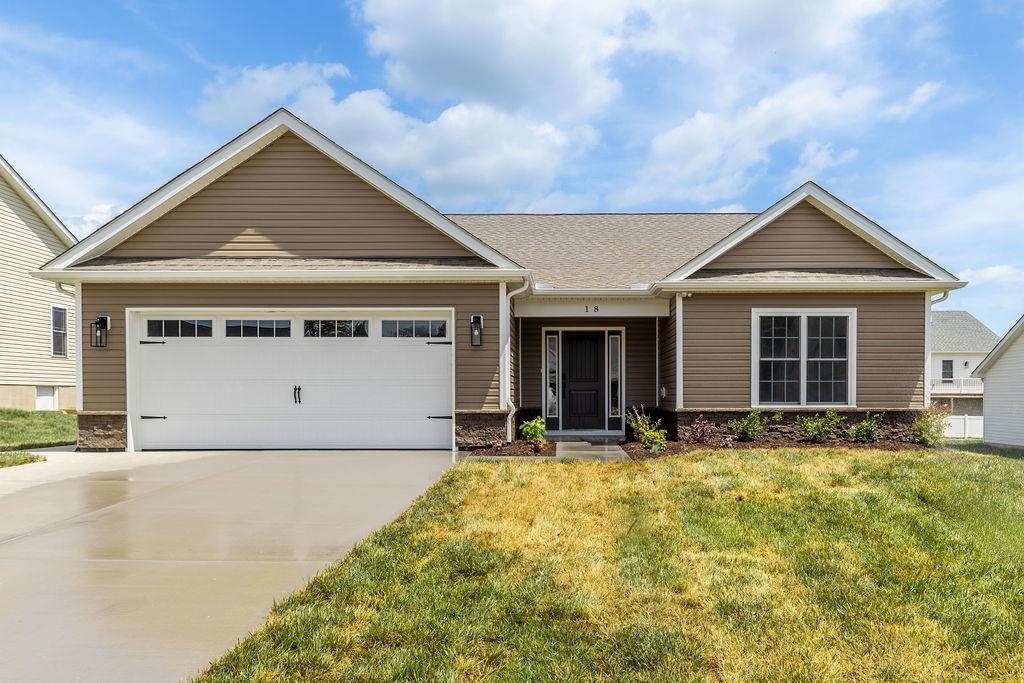 18 ALMA ANN LN, WAYNESBORO, Virginia 22980, 3 Bedrooms Bedrooms, ,2 BathroomsBathrooms,Residential,18 ALMA ANN LN,664222 MLS # 664222