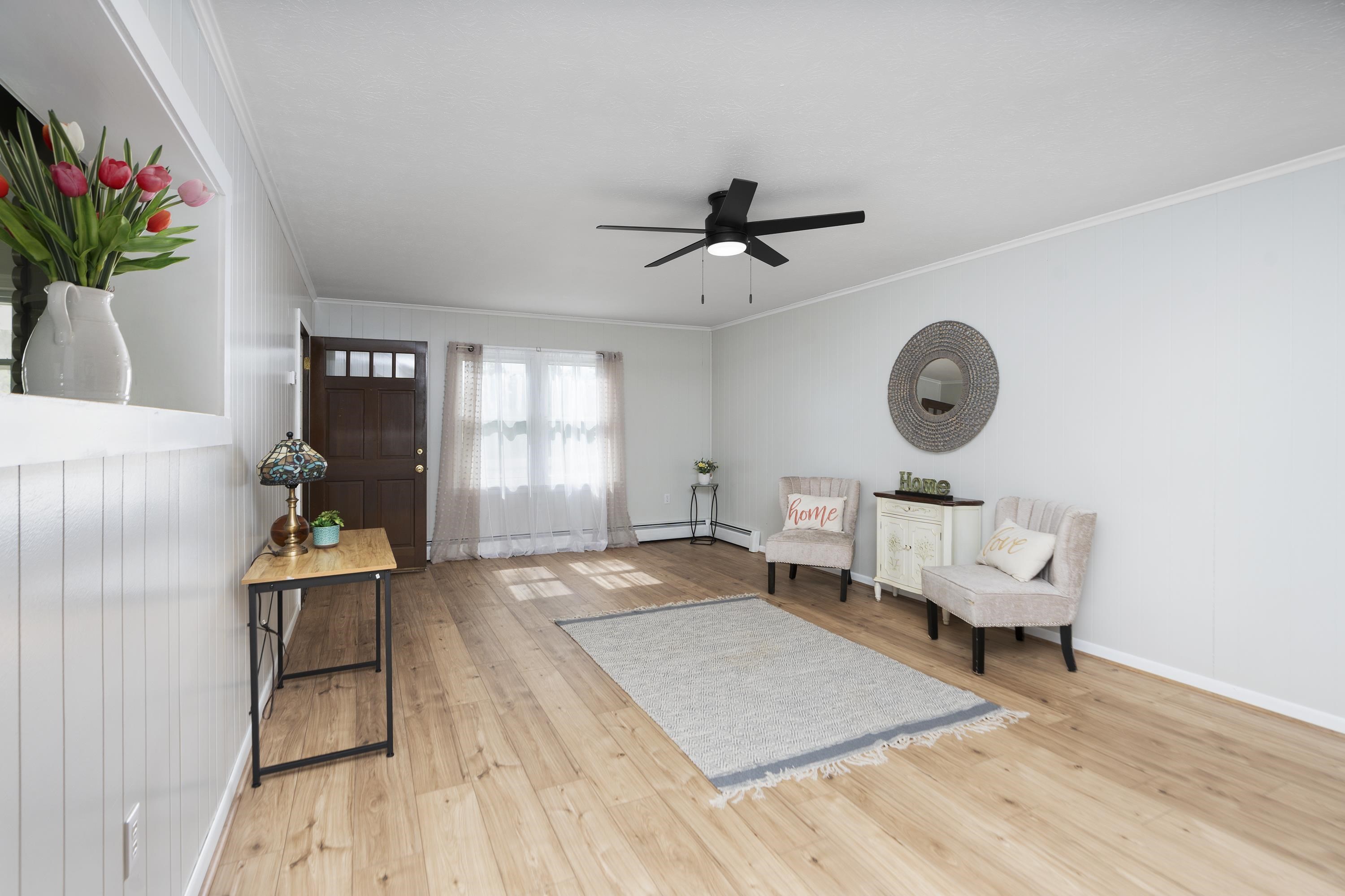 946 BALSLEY RD, STAUNTON, Virginia 24401, 2 Bedrooms Bedrooms, ,2 BathroomsBathrooms,Residential,946 BALSLEY RD,664223 MLS # 664223