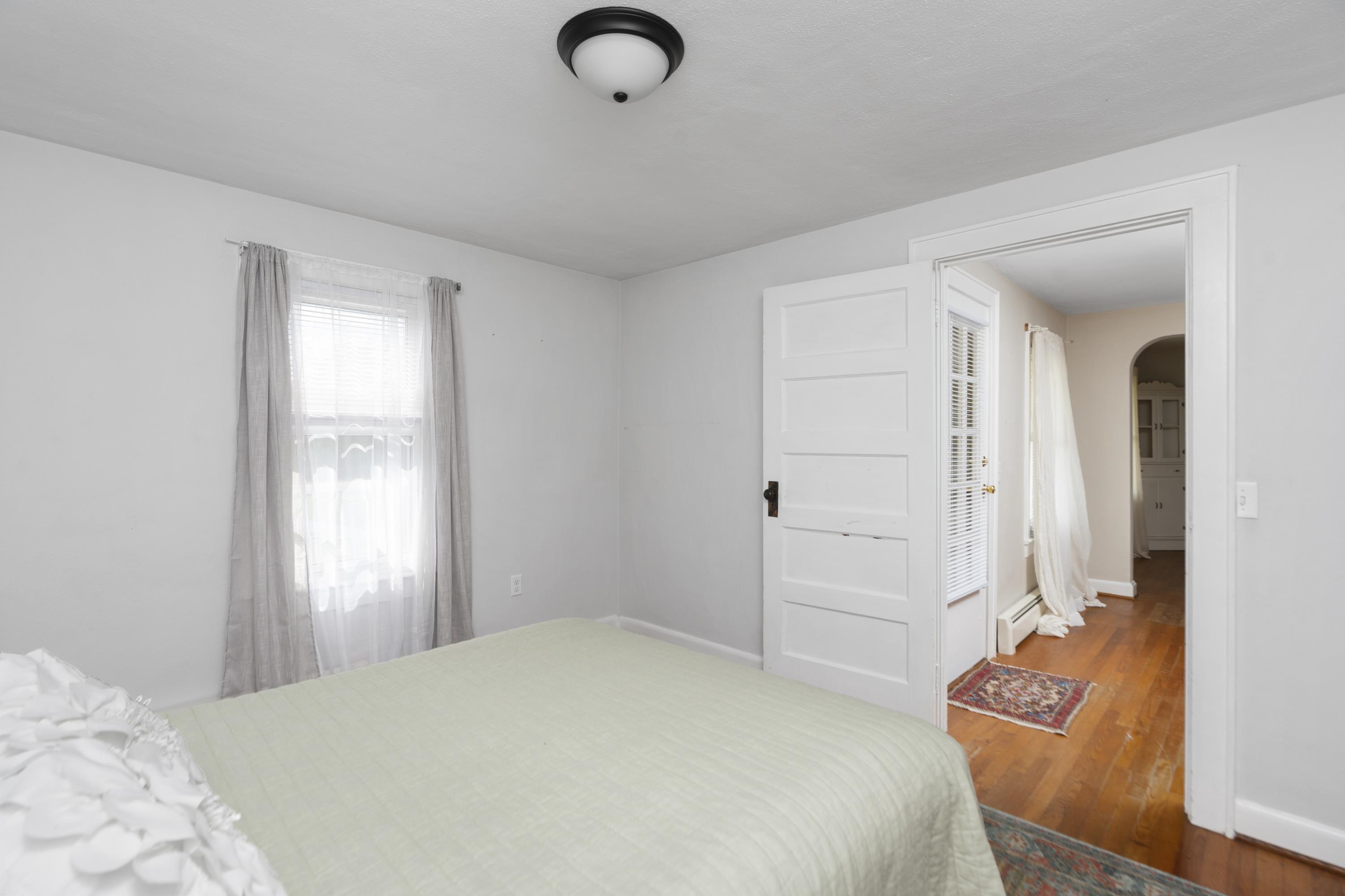 946 BALSLEY RD, STAUNTON, Virginia 24401, 2 Bedrooms Bedrooms, ,2 BathroomsBathrooms,Residential,946 BALSLEY RD,664223 MLS # 664223
