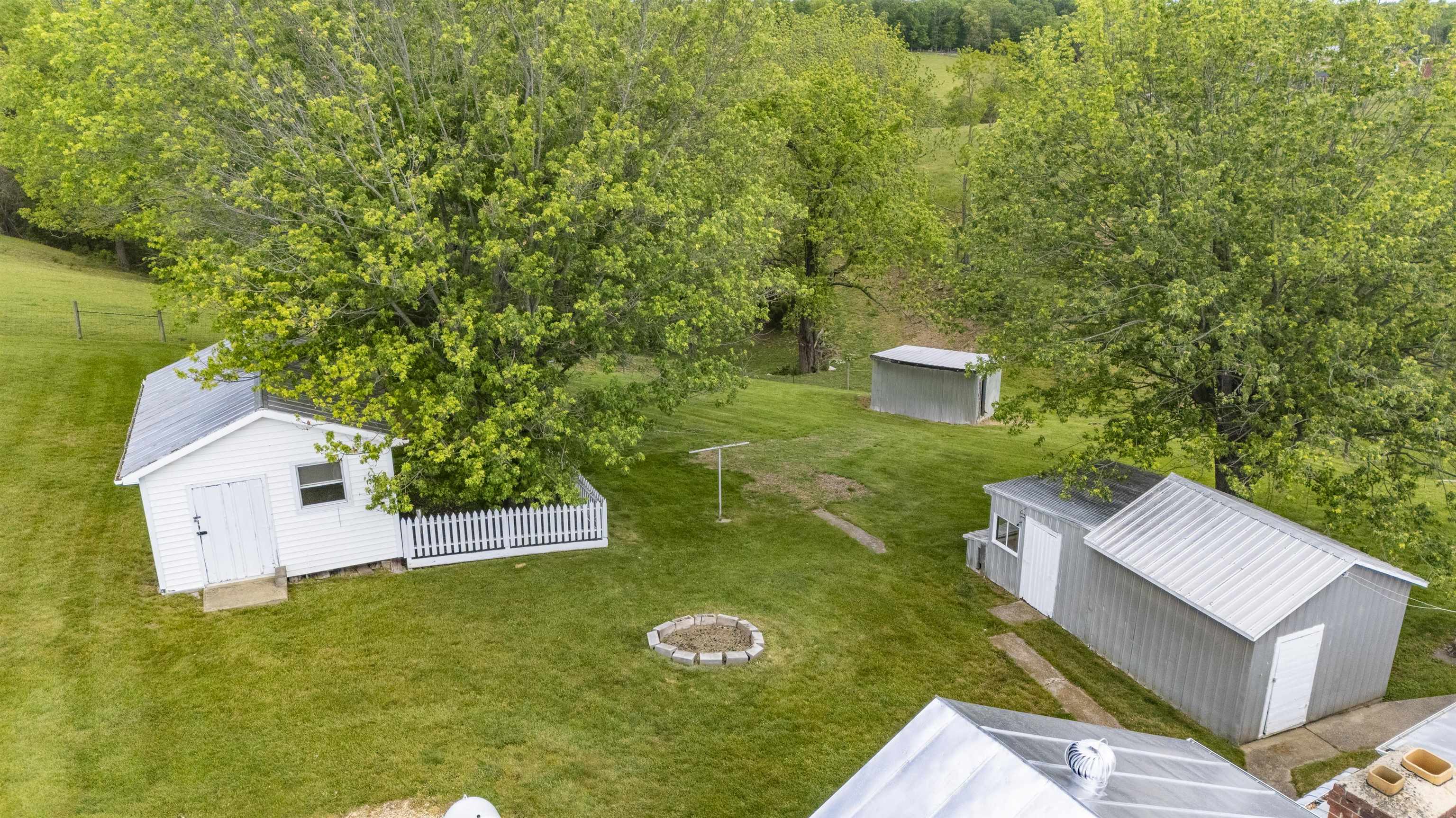946 BALSLEY RD, STAUNTON, Virginia 24401, 2 Bedrooms Bedrooms, ,2 BathroomsBathrooms,Residential,946 BALSLEY RD,664223 MLS # 664223