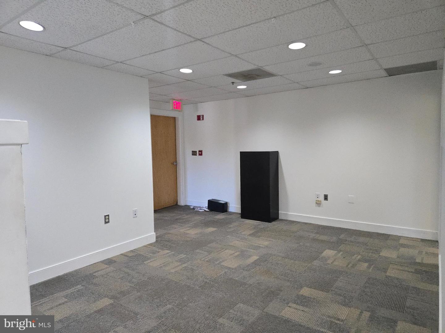 3875 PLAZA DR, FAIRFAX, Virginia 22030, ,Land,For sale,3875 PLAZA DR,VAFC2006284 MLS # VAFC2006284