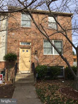 6317 BETSY ROSS CT, CENTREVILLE, Virginia 20121, 3 Bedrooms Bedrooms, ,2 BathroomsBathrooms,Residential,For sale,6317 BETSY ROSS CT,VAFX2229248 MLS # VAFX2229248