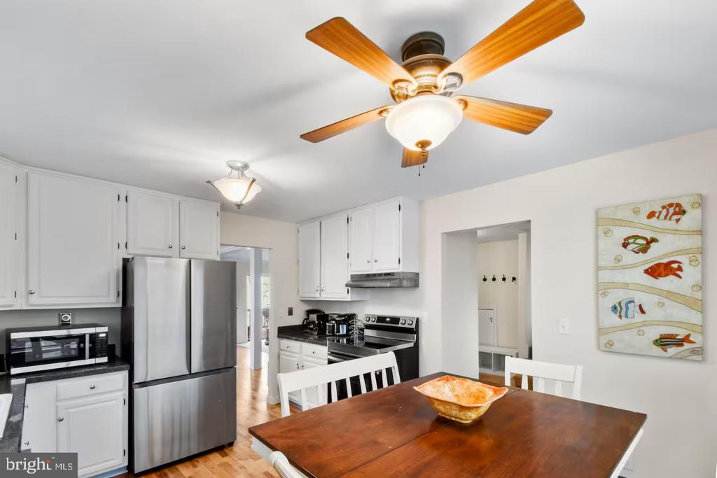 195 WHITE OAK DR, ROSELAND, Virginia 22967, 3 Bedrooms Bedrooms, ,2 BathroomsBathrooms,Residential,195 WHITE OAK DR,VANL2000500 MLS # VANL2000500