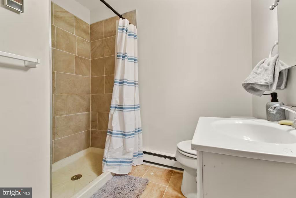 195 WHITE OAK DR, ROSELAND, Virginia 22967, 3 Bedrooms Bedrooms, ,2 BathroomsBathrooms,Residential,195 WHITE OAK DR,VANL2000500 MLS # VANL2000500
