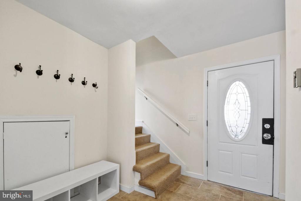 195 WHITE OAK DR, ROSELAND, Virginia 22967, 3 Bedrooms Bedrooms, ,2 BathroomsBathrooms,Residential,195 WHITE OAK DR,VANL2000500 MLS # VANL2000500