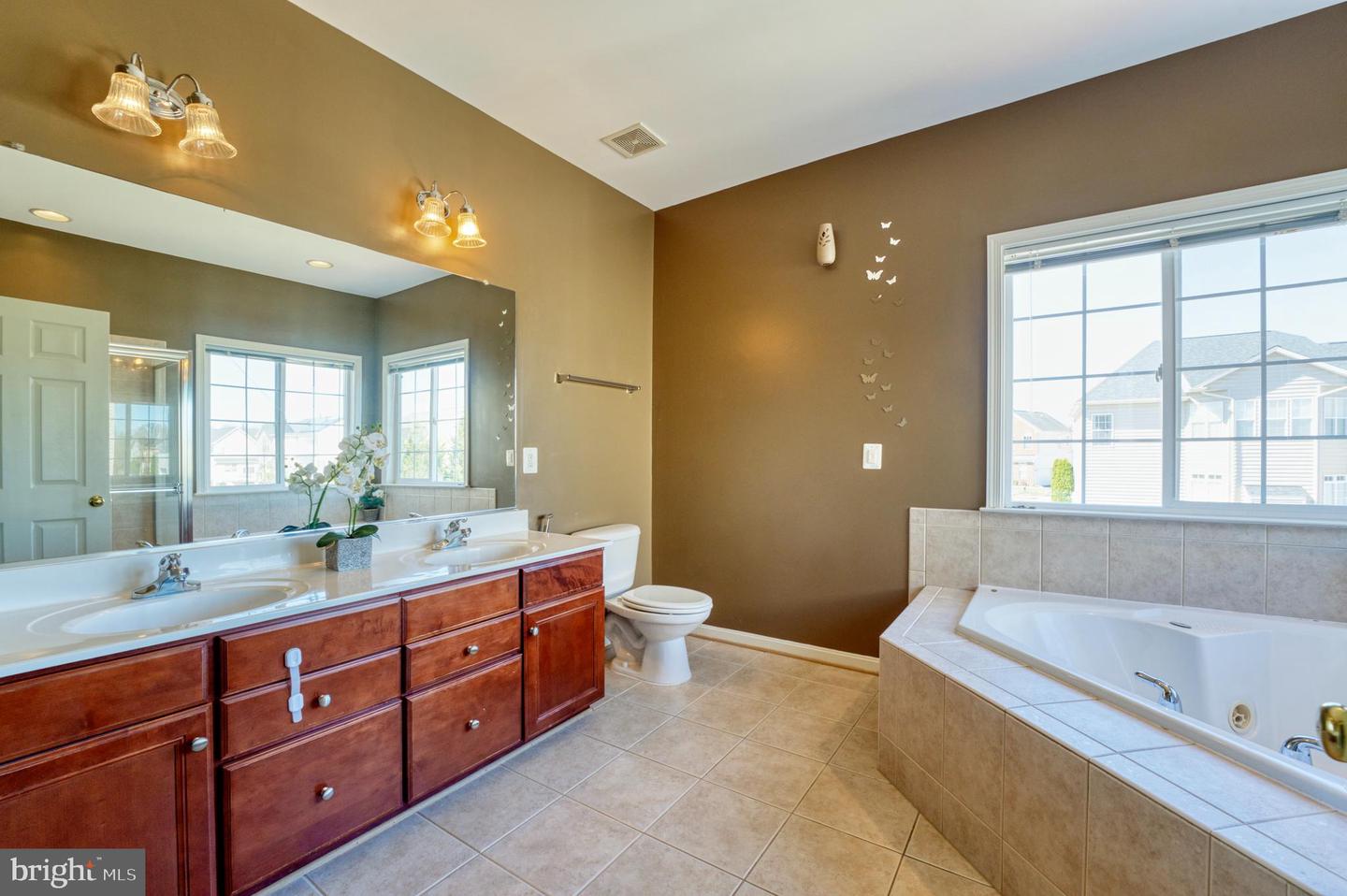 22255 WATERBERRY TER, ASHBURN, Virginia 20148, 3 Bedrooms Bedrooms, ,3 BathroomsBathrooms,Residential,For sale,22255 WATERBERRY TER,VALO2092240 MLS # VALO2092240