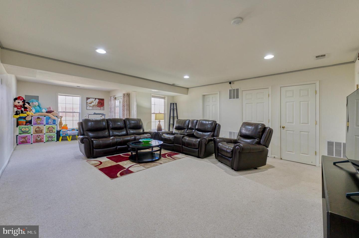 22255 WATERBERRY TER, ASHBURN, Virginia 20148, 3 Bedrooms Bedrooms, ,3 BathroomsBathrooms,Residential,For sale,22255 WATERBERRY TER,VALO2092240 MLS # VALO2092240