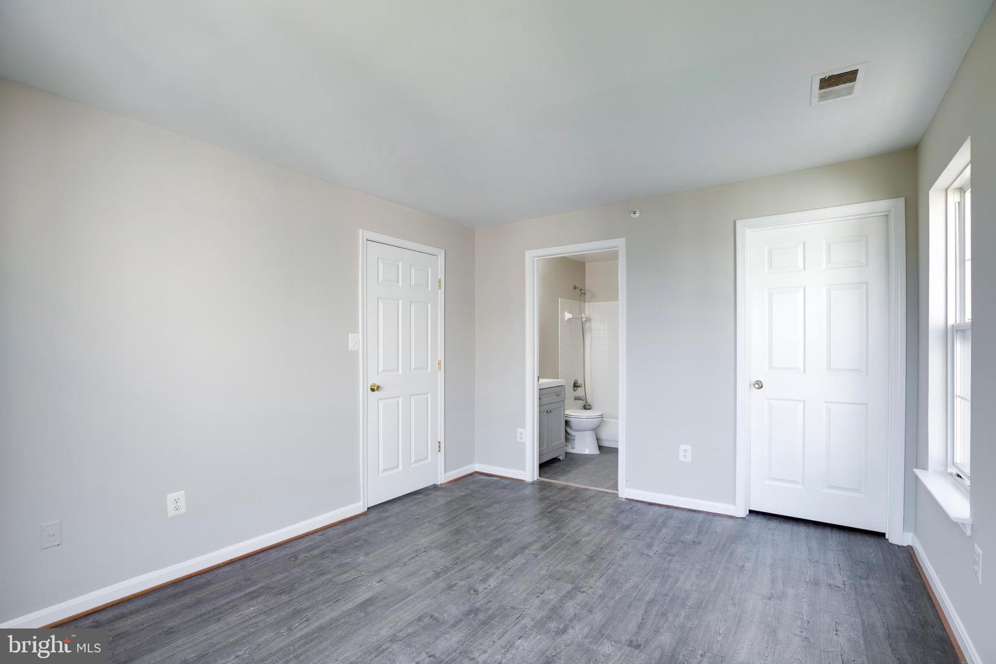 1055 GARDENVIEW LOOP #402, WOODBRIDGE, Virginia 22191, 2 Bedrooms Bedrooms, ,2 BathroomsBathrooms,Residential,For sale,1055 GARDENVIEW LOOP #402,VAPW2090592 MLS # VAPW2090592