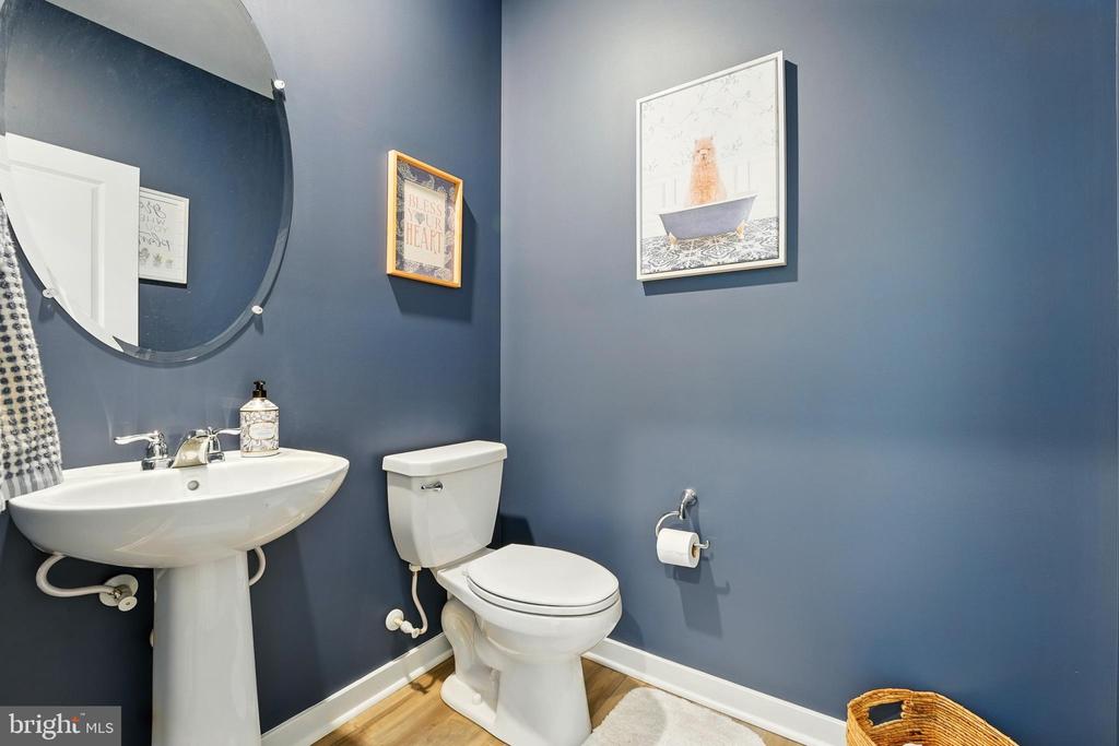 2112 BERWICK DR, JEFFERSONTON, Virginia 22724, 5 Bedrooms Bedrooms, ,3 BathroomsBathrooms,Residential,2112 BERWICK DR,VACU2010410 MLS # VACU2010410