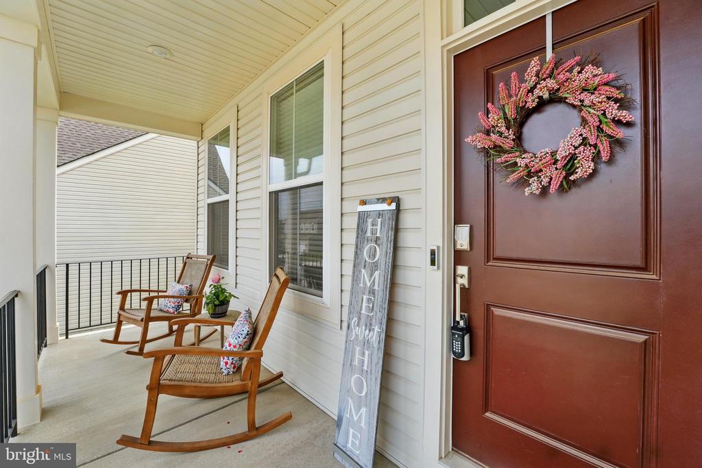 2112 BERWICK DR, JEFFERSONTON, Virginia 22724, 5 Bedrooms Bedrooms, ,3 BathroomsBathrooms,Residential,2112 BERWICK DR,VACU2010410 MLS # VACU2010410