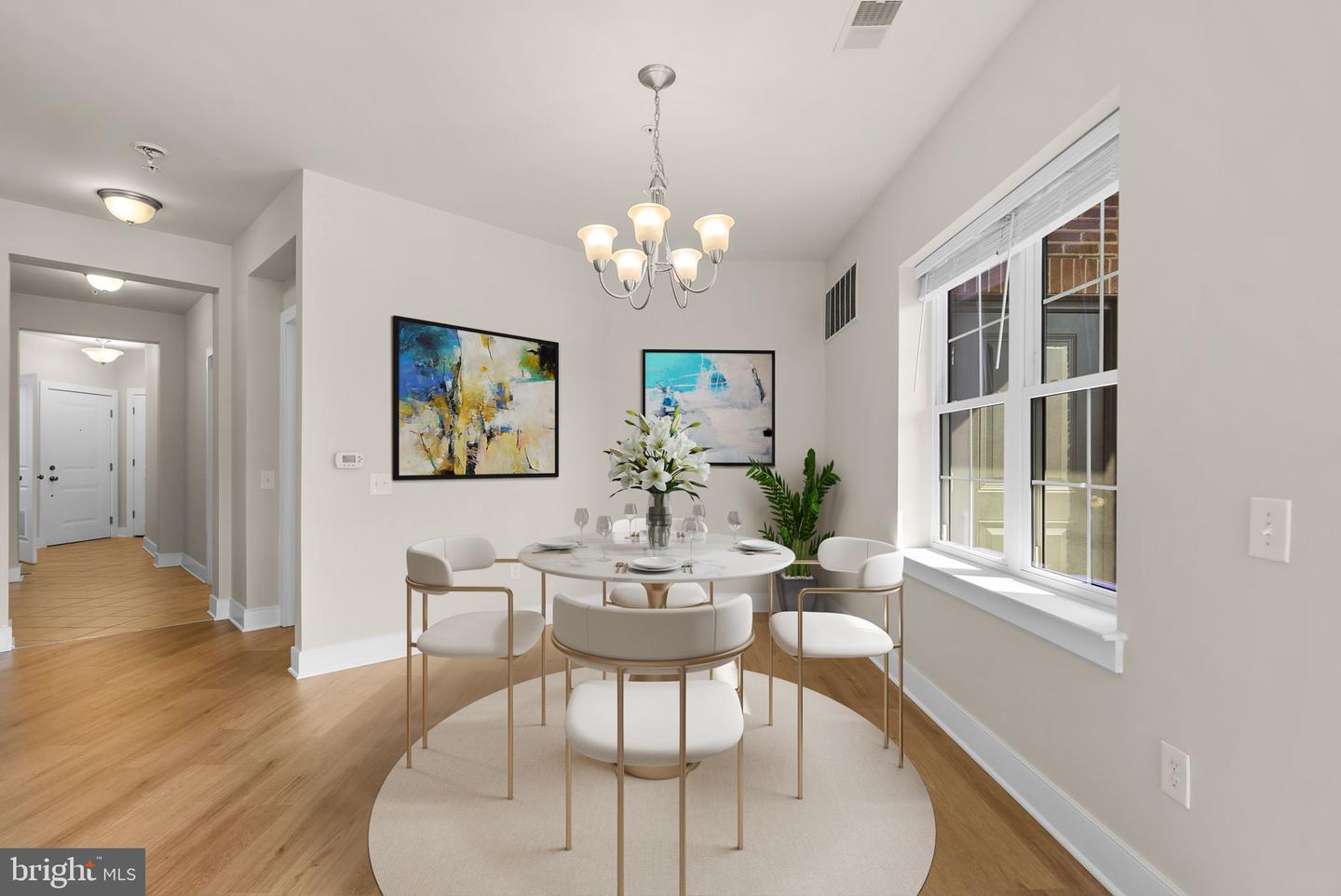 9521 BASTILLE ST #201, FAIRFAX, Virginia 22031, 2 Bedrooms Bedrooms, ,2 BathroomsBathrooms,Residential,For sale,9521 BASTILLE ST #201,VAFX2230572 MLS # VAFX2230572