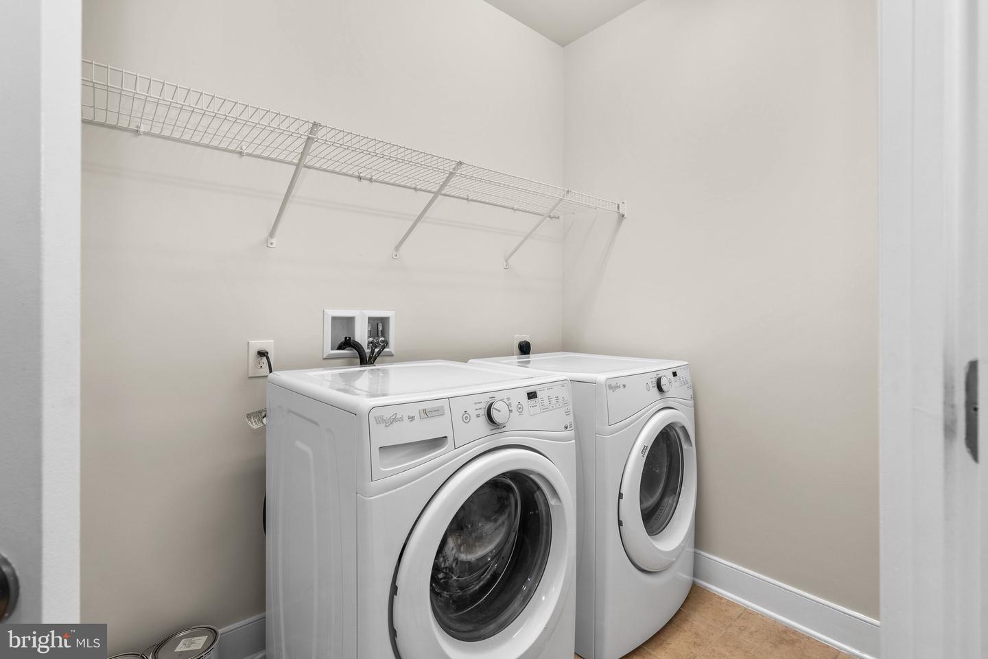 9521 BASTILLE ST #201, FAIRFAX, Virginia 22031, 2 Bedrooms Bedrooms, ,2 BathroomsBathrooms,Residential,For sale,9521 BASTILLE ST #201,VAFX2230572 MLS # VAFX2230572