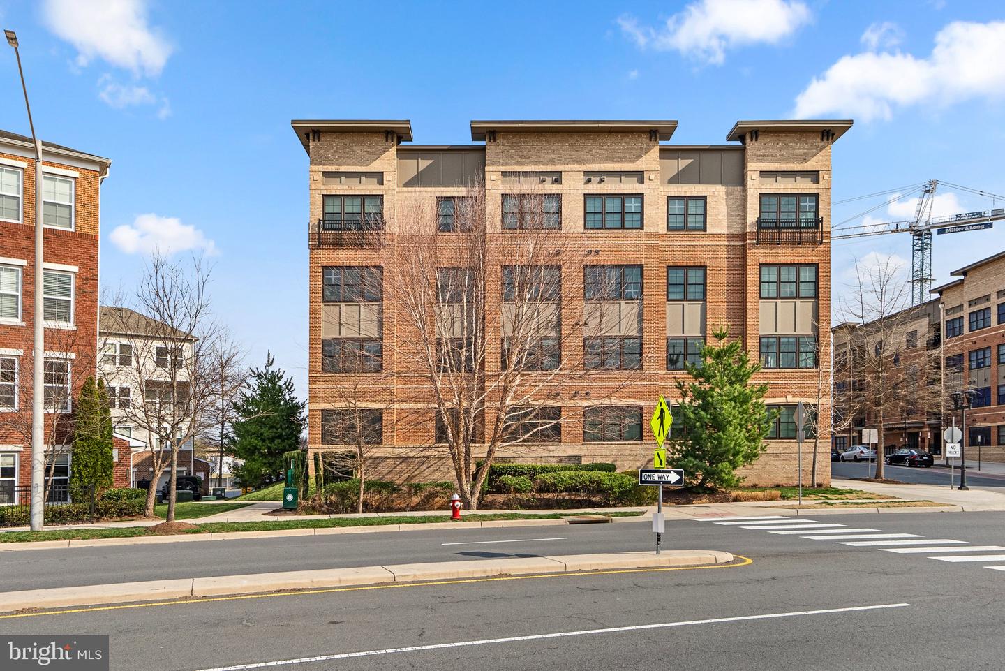 9521 BASTILLE ST #201, FAIRFAX, Virginia 22031, 2 Bedrooms Bedrooms, ,2 BathroomsBathrooms,Residential,For sale,9521 BASTILLE ST #201,VAFX2230572 MLS # VAFX2230572