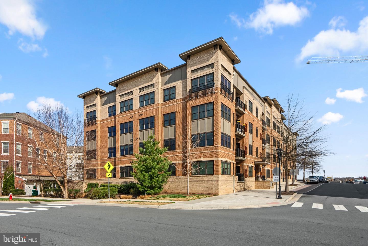 9521 BASTILLE ST #201, FAIRFAX, Virginia 22031, 2 Bedrooms Bedrooms, ,2 BathroomsBathrooms,Residential,For sale,9521 BASTILLE ST #201,VAFX2230572 MLS # VAFX2230572