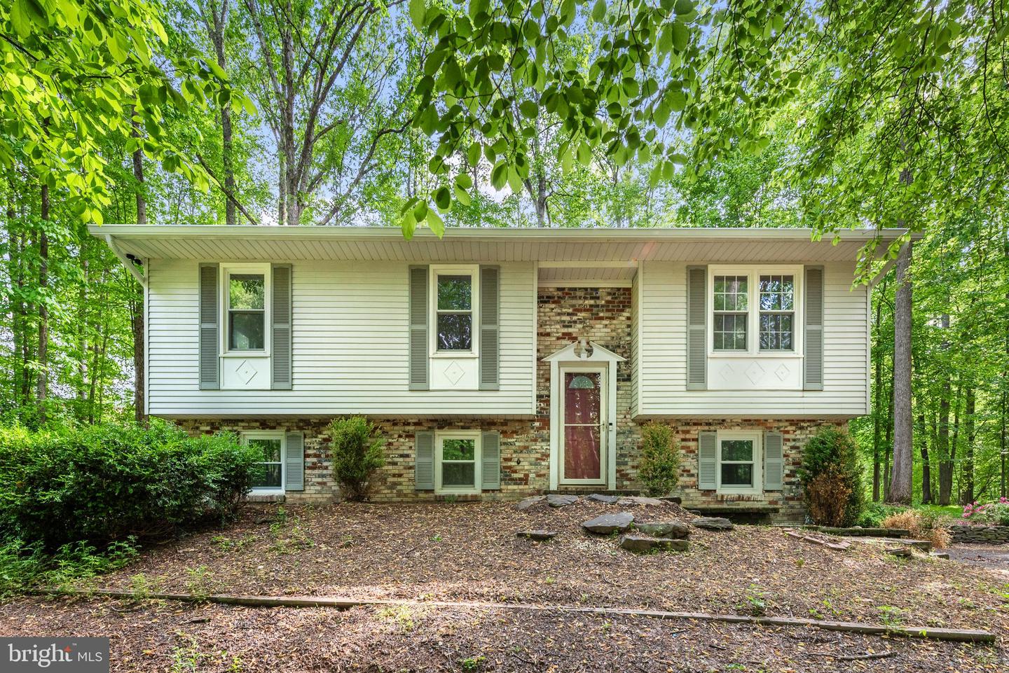 13548 FROST DR, NOKESVILLE, Virginia 20181, 4 Bedrooms Bedrooms, ,3 BathroomsBathrooms,Residential,For sale,13548 FROST DR,VAPW2090666 MLS # VAPW2090666