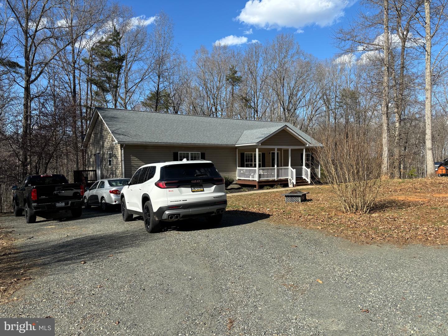 93 EVERGREENS DR, LOUISA, Virginia 23093, 4 Bedrooms Bedrooms, 6 Rooms Rooms,2 BathroomsBathrooms,Residential,For sale,93 EVERGREENS DR,VALA2007558 MLS # VALA2007558