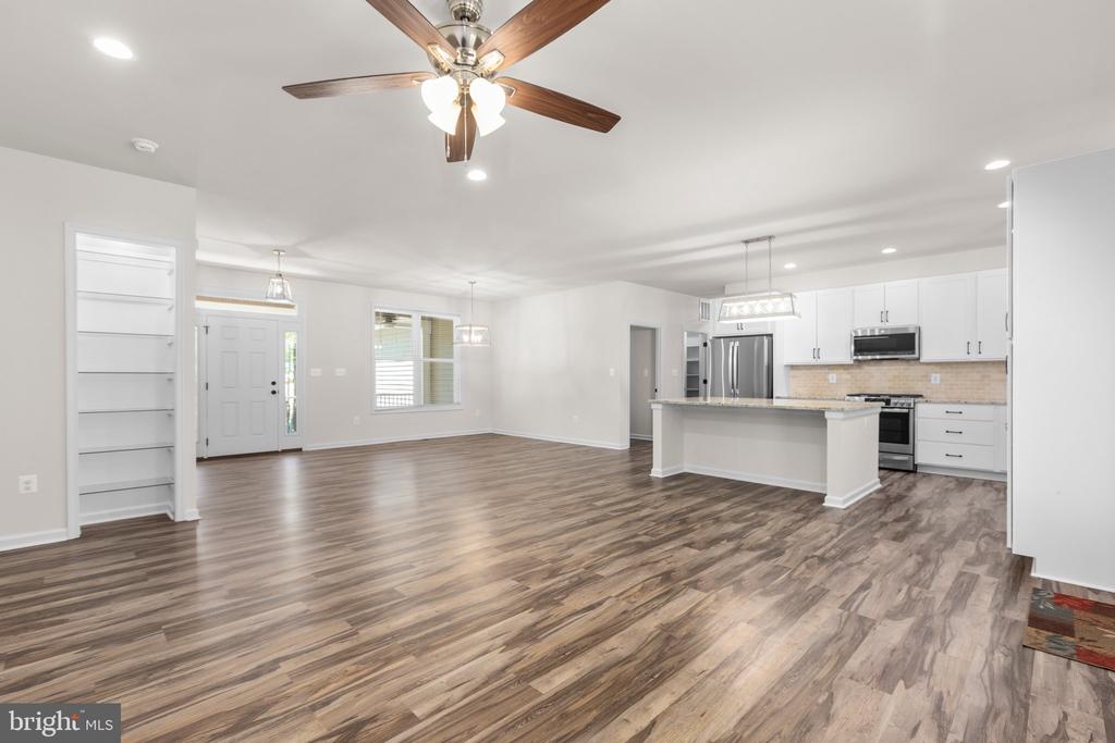 4301 CREIGHTON LN, SPOTSYLVANIA, Virginia 22551, 4 Bedrooms Bedrooms, ,3 BathroomsBathrooms,Residential,4301 CREIGHTON LN,VASP2032870 MLS # VASP2032870