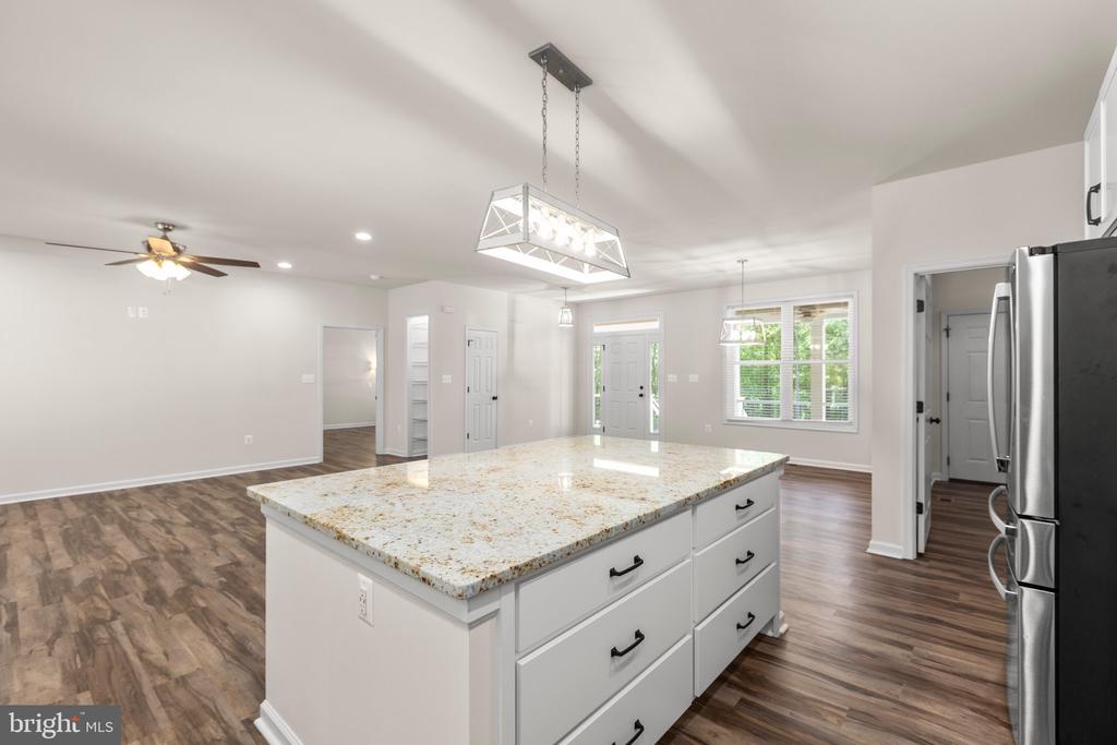 4301 CREIGHTON LN, SPOTSYLVANIA, Virginia 22551, 4 Bedrooms Bedrooms, ,3 BathroomsBathrooms,Residential,4301 CREIGHTON LN,VASP2032870 MLS # VASP2032870