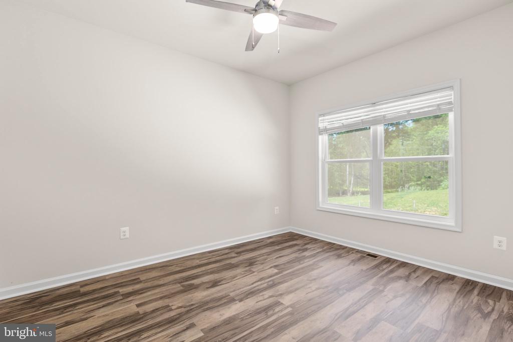 4301 CREIGHTON LN, SPOTSYLVANIA, Virginia 22551, 4 Bedrooms Bedrooms, ,3 BathroomsBathrooms,Residential,4301 CREIGHTON LN,VASP2032870 MLS # VASP2032870